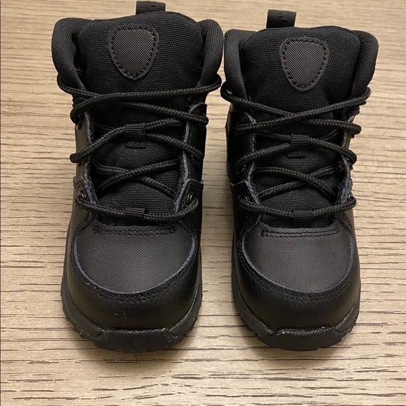 Sold: Nike Manoa Boots 7c - Picture 3 of 6